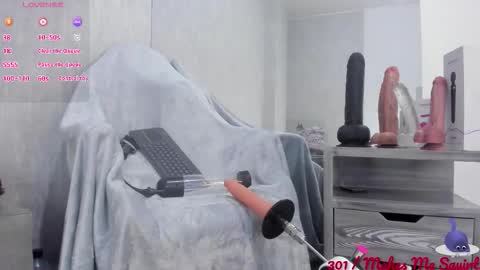 Santy online show from November 2025 08:18:02 PM