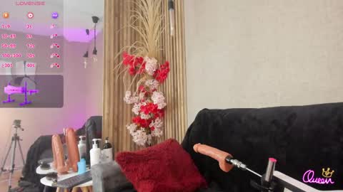 Snapshot of almazz_ chatting on April 2026 10:32:01 PM Santy online show from April 2026 10:32:01 PM