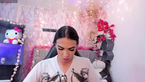 Snapshot of almazz_ chatting on May 2026 08:27:02 PM Santy online show from May 2026 08:27:02 PM
