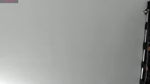 Snapshot of almazz_ chatting on May 2026 07:20:01 PM Santy online show from May 2026 07:20:01 PM