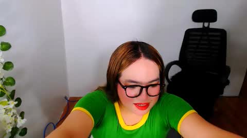 Almira online show from November 2025 07:41:01 AM