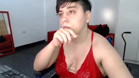 Almond online show from December 2024 09:24:01 PM