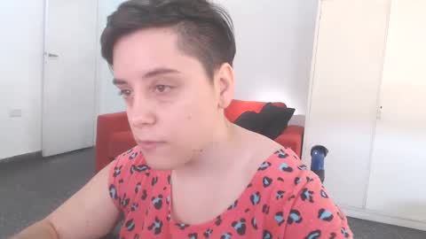 Almond online show from December 2024 09:00:02 PM