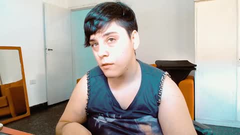 Almond online show from January 2025 09:20:02 PM