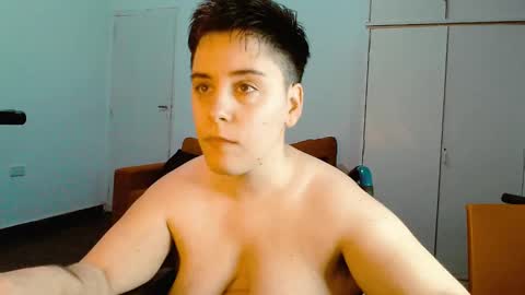 Almond online show from February 2025 10:58:01 PM