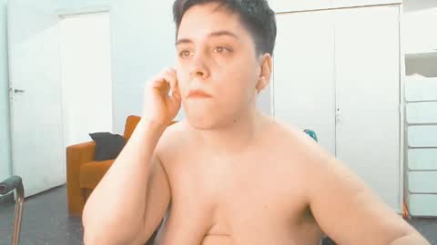 Almond online show from March 2025 02:47:02 AM