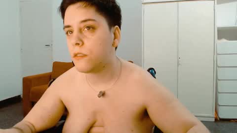 Almond online show from March 2025 04:17:02 AM