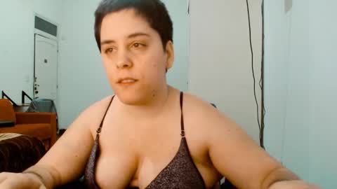 Almond online show from January 2026 12:04:02 AM