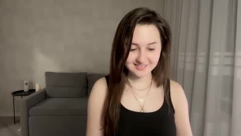 Anna online show from November 2025 09:58:01 PM