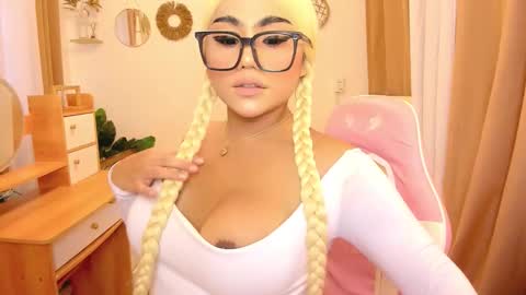 alodia x princess online show from November 2025 12:14:02 AM