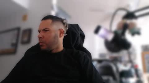 simplyfaded online show from November 2025 02:10:02 AM