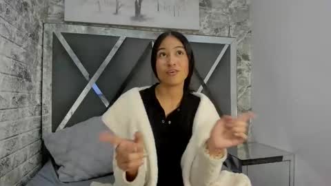 Snapshot of alondrahyh chatting on March 2026 04:40:01 PM Alondra online show from March 2026 04:40:01 PM