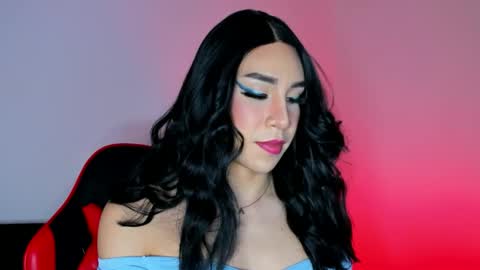 Hazel Bowie online show from October 2025 02:30:01 AM