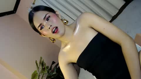 Snapshot of alove_too_last chatting on January 2025 01:35:01 PM LEXY online show from January 2025 01:35:01 PM