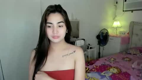 alovelydollnica online show from April 2026 02:00:02 PM