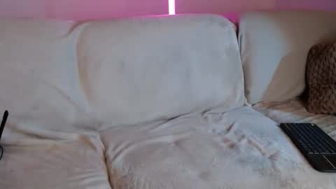 Alpha Jax online show from October 2025 10:09:01 PM