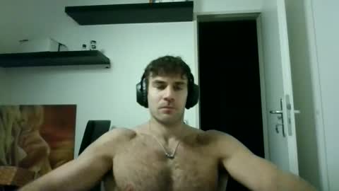 alphah_hunk online show from November 2025 05:13:01 PM