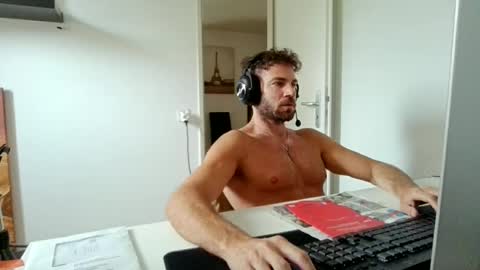 Snapshot of alphah_hunk chatting on June 2026 10:03:02 AM alphah_hunk online show from June 2026 10:03:02 AM