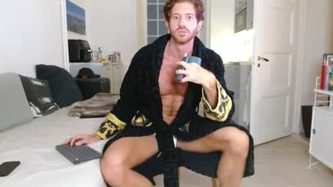 alphahung23 online show from December 2025 04:11:02 AM