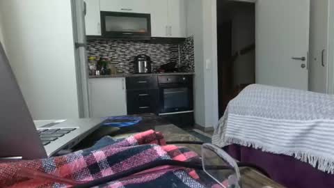 Snapshot of alphandre chatting on April 2026 08:04:02 AM AlphAndre online show from April 2026 08:04:02 AM