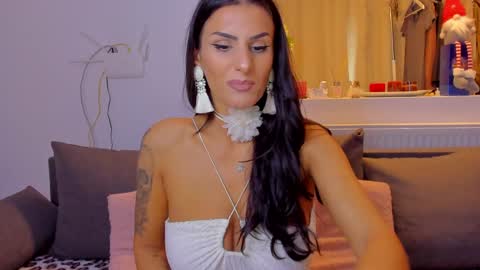 Michelle online show from November 2025 10:37:02 AM