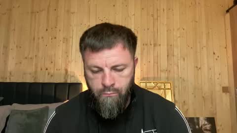 Jhonny online show from April 2026 02:47:01 AM