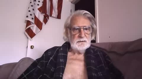 AlphaUniform online show from April 2026 12:15:01 PM