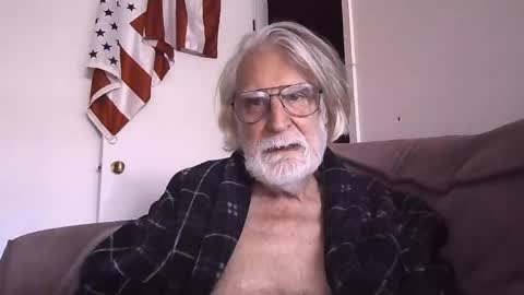 AlphaUniform online show from April 2026 12:29:02 PM