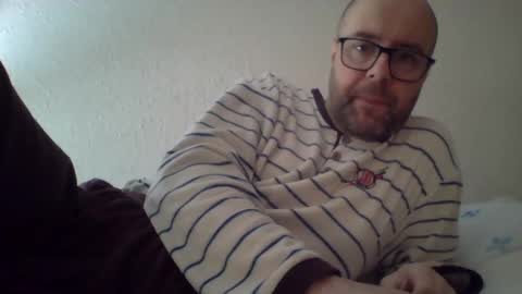 Snapshot of alrue1 chatting on January 2025 07:40:01 PM AlexRue online show from January 2025 07:40:01 PM