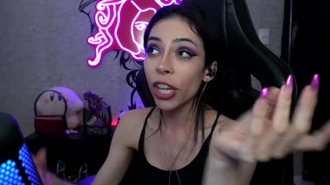 Snapshot of altsofie chatting on December 2024 01:11:01 PM Sofie Kimino online show from December 2024 01:11:01 PM