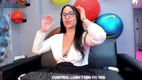 Snapshot of aluna_2_brown chatting on May 2026 04:48:01 PM ALUNA online show from May 2026 04:48:01 PM