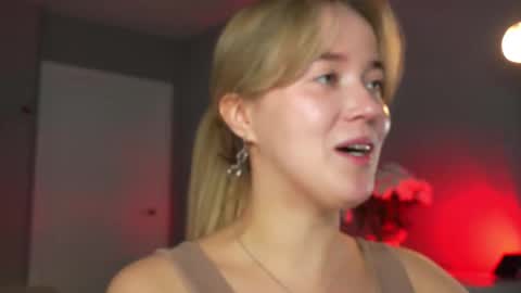 Amelia NEXT STREAM  online show from November 2025 01:44:02 PM