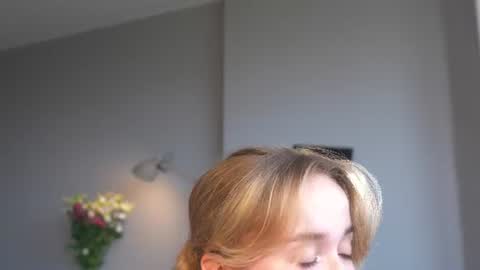 Snapshot of aluntick chatting on June 2026 02:32:02 PM Amelia NEXT STREAM online show from June 2026 02:32:02 PM