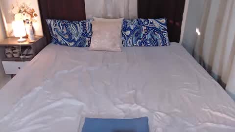 aluxekristine online show from April 2026 08:59:01 AM