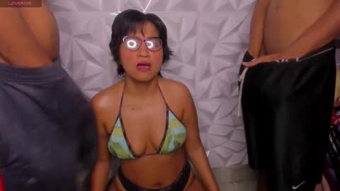 alverinia2001 online show from October 2025 02:17:02 AM