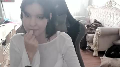 Snapshot of alyaska_yang chatting on June 2026 02:32:02 PM alyaska_yang online show from June 2026 02:32:02 PM