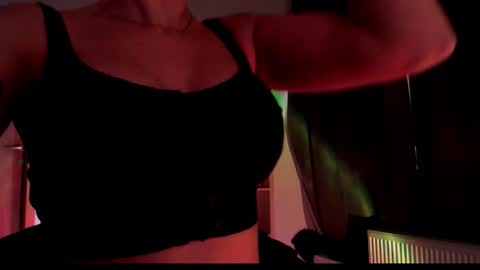 Missy online show from December 2025 06:44:01 AM