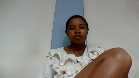 Snapshot of alydie7 chatting on July 2026 05:35:01 AM alydie7 online show from July 2026 05:35:01 AM