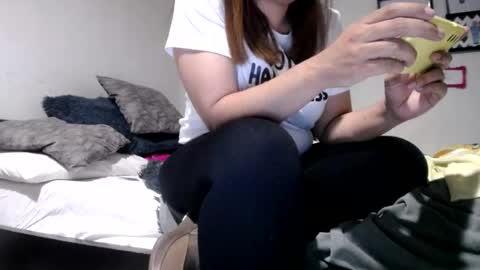 Snapshot of alynfoxx chatting on July 2026 04:07:02 AM Alyn Maria online show from July 2026 04:07:02 AM