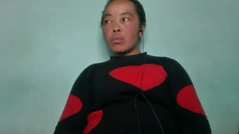 Snapshot of alypierette chatting on June 2026 09:14:01 AM alypierette online show from June 2026 09:14:01 AM
