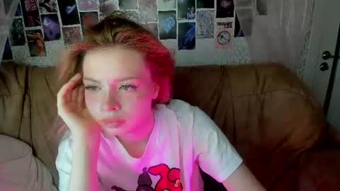 Alysa   7GMT  online show from June 2026 10:02:02 AM