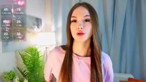 Snapshot of alyshaplescia chatting on July 2026 04:10:02 PM Mona online show from July 2026 04:10:02 PM