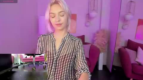 Alysia online show from September 2025 02:16:02 PM