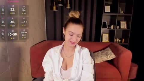 Alysia online show from April 2026 10:10:01 PM