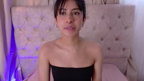 Snapshot of alyssa_joness chatting on November 2025 01:55:01 PM alyssa_joness online show from November 2025 01:55:01 PM