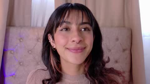 Snapshot of alyssa_joness chatting on November 2025 01:44:02 PM alyssa_joness online show from November 2025 01:44:02 PM