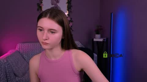 alyssamoan online show from December 2025 10:20:01 AM