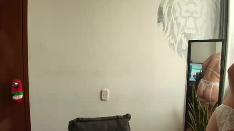 Snapshot of alyssia_wolds_1 chatting on November 2025 11:20:02 AM alyssia wolds online show from November 2025 11:20:02 AM