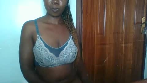 Snapshot of am_creme_delight chatting on April 2026 03:02:01 PM am_creme_delight online show from April 2026 03:02:01 PM
