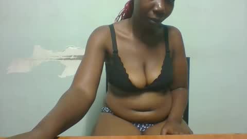 Snapshot of am_creme_delight chatting on May 2026 02:47:01 PM am_creme_delight online show from May 2026 02:47:01 PM